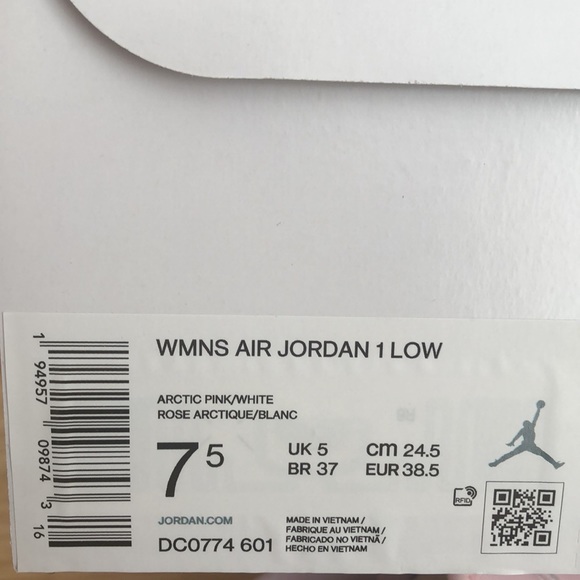 💖💖NIKE AIR JORDAN 1 LOW SNEAKERS💖💖 - Picture 8 of 9